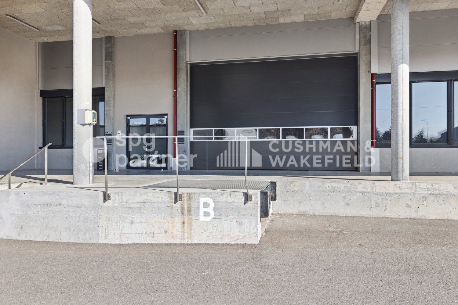 650m² commercial, photo 4 of 10
