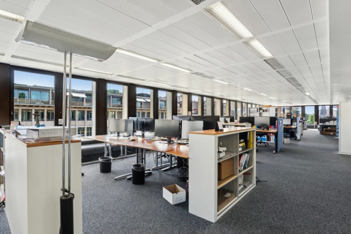 500m² office, photo 2 of 10