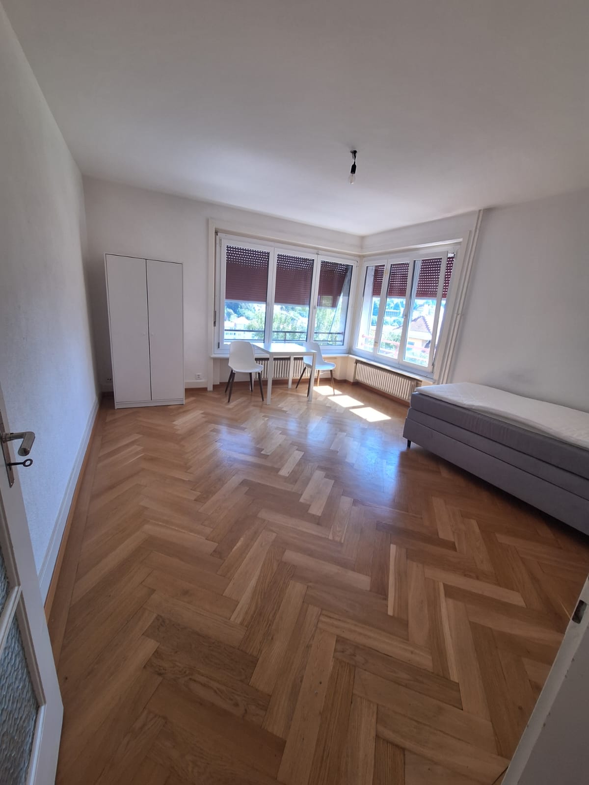 1 room single room, photo 3 of 10