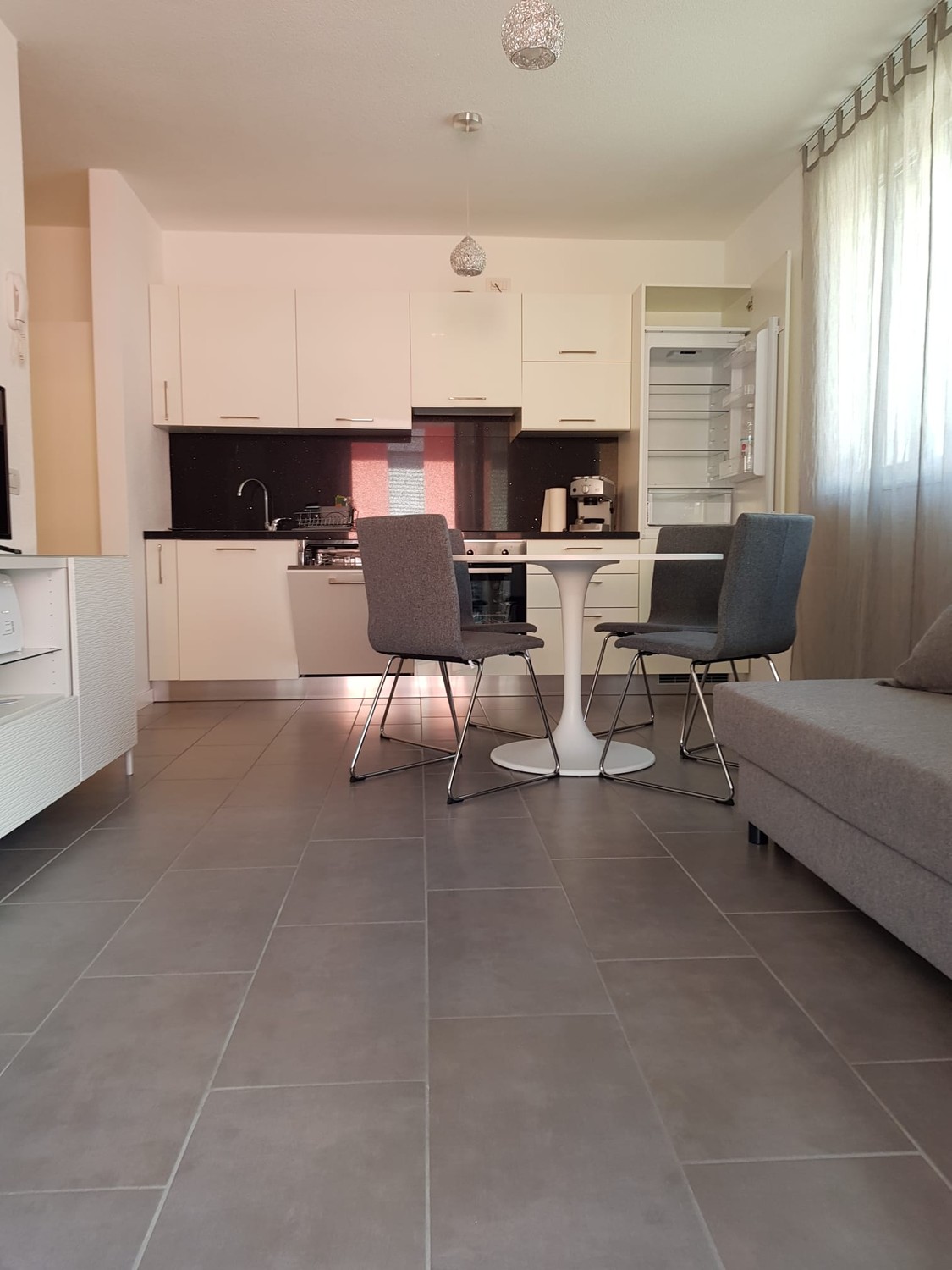2 rooms apartment, photo 2 of 10