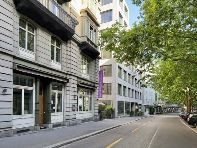 390m² restaurant, photo 2 of 5