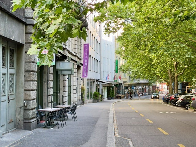 390m² restaurant, photo 3 of 5
