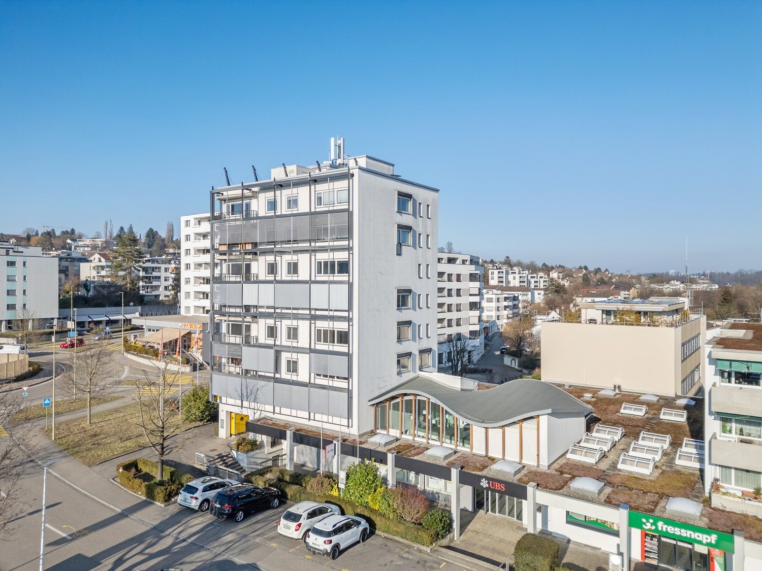 130m² office