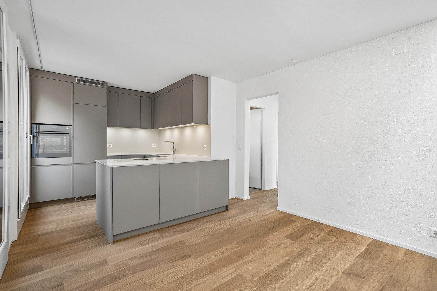 Appartement de 6 ½ pièces, photo 2 sur 10