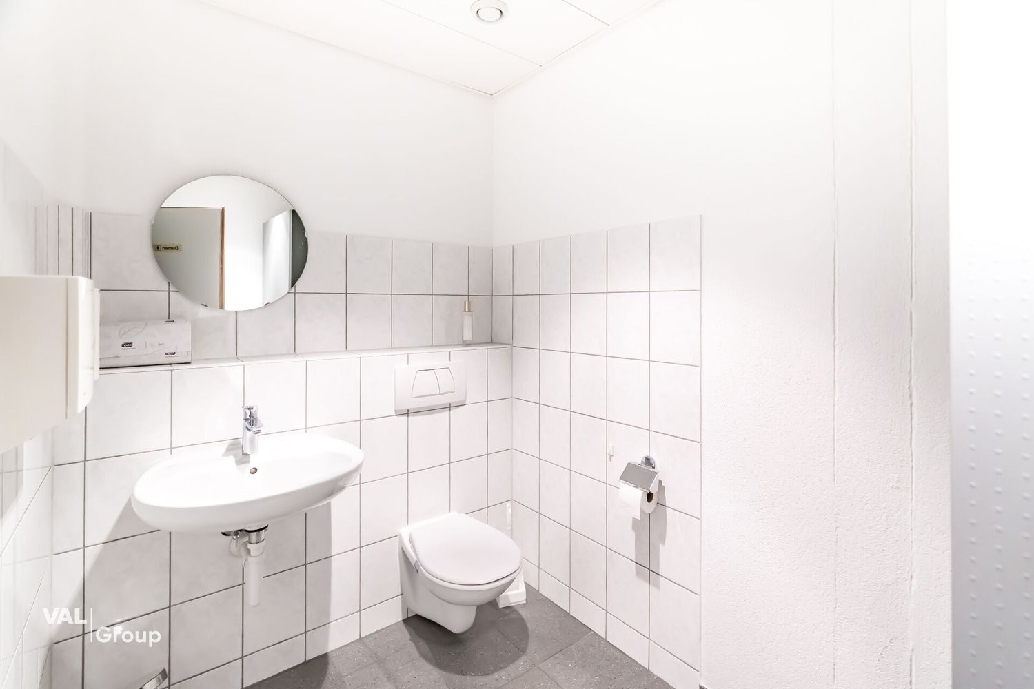 425m² living / commercial building, photo 9 of 10