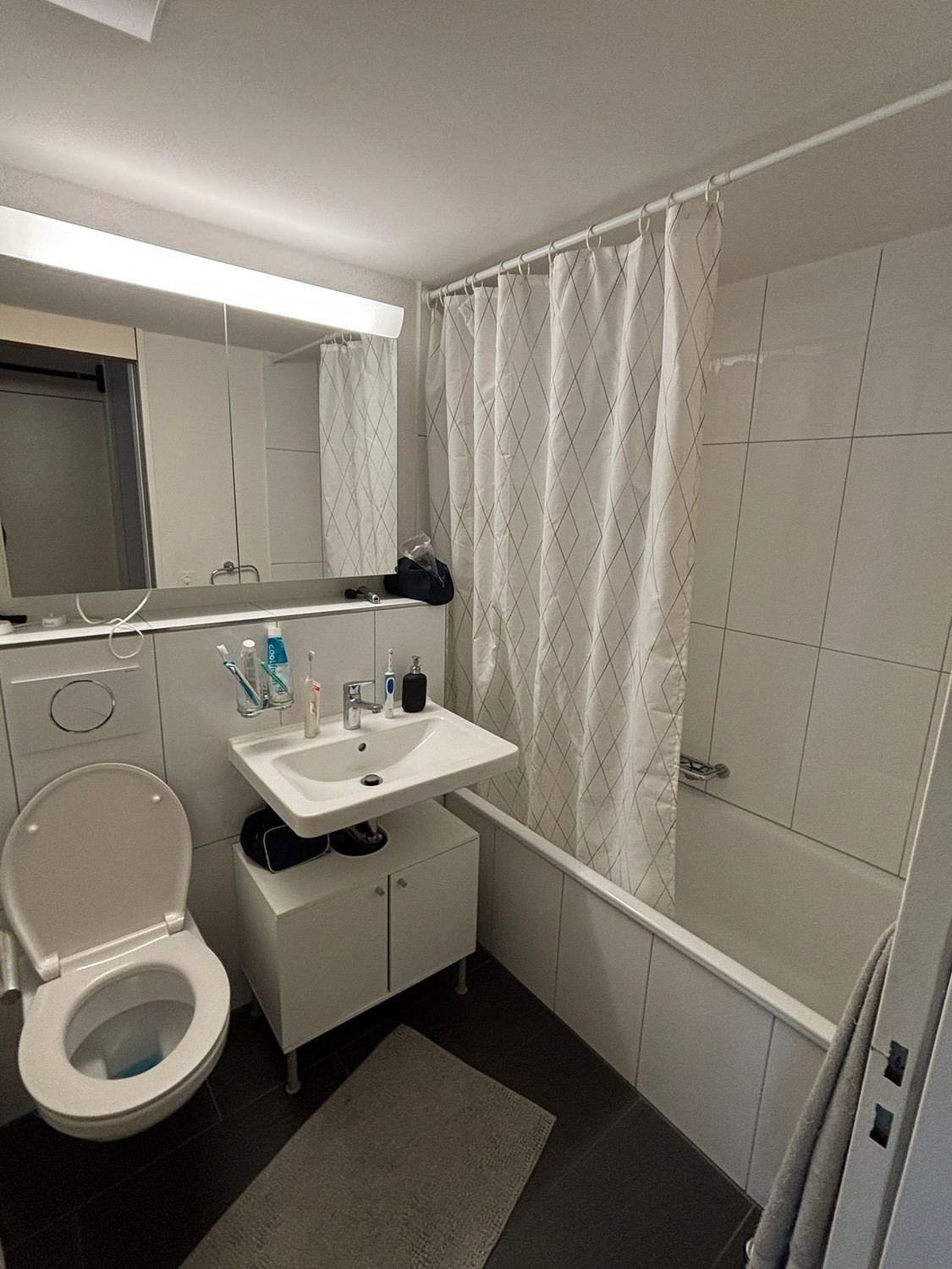Chambre dans un appartement partagé