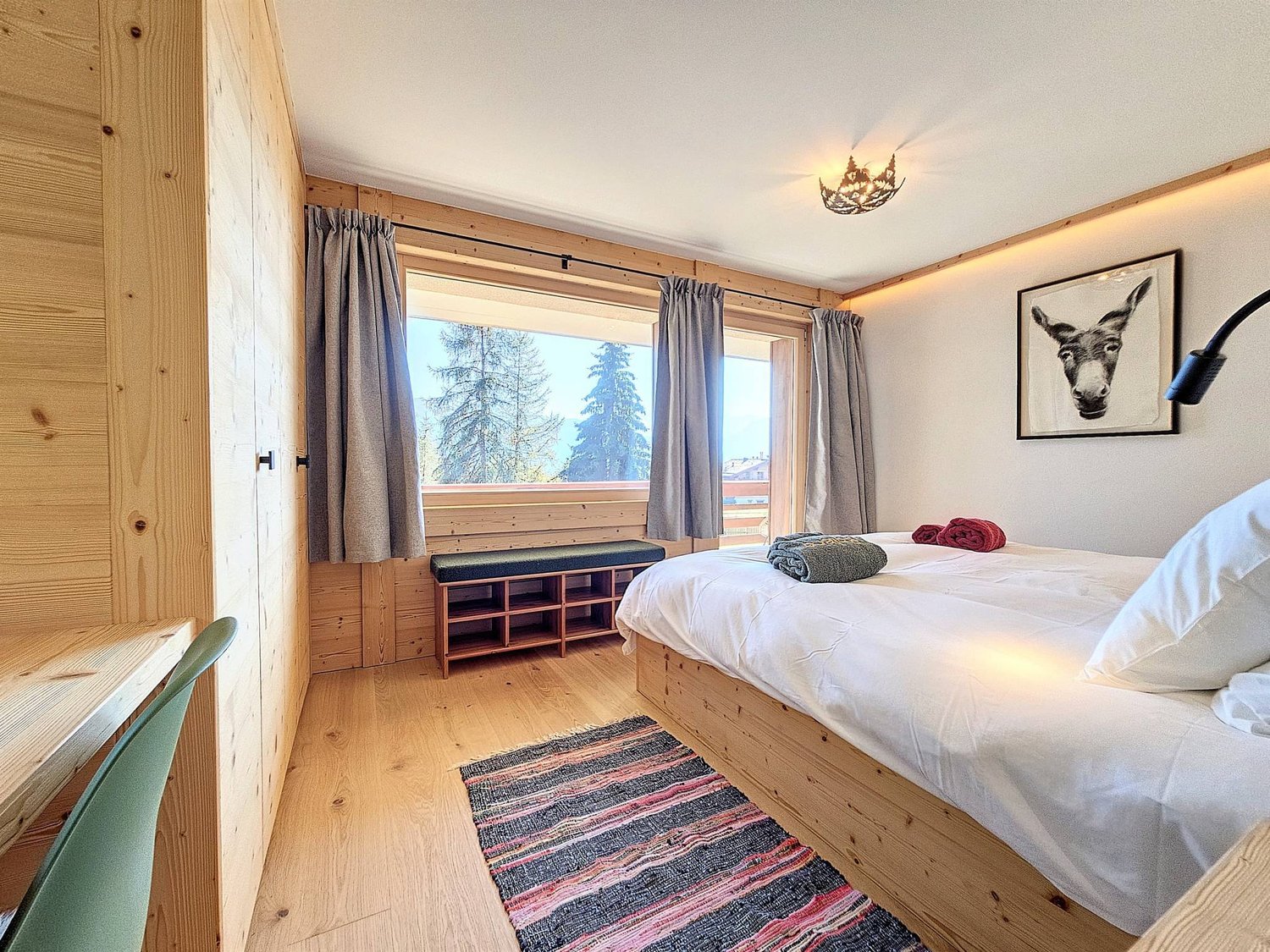 5 rooms furnished flat