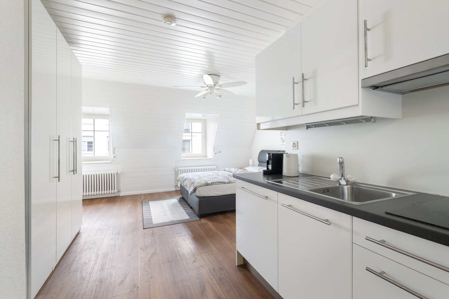 1 room furnished flat, photo 4 of 5