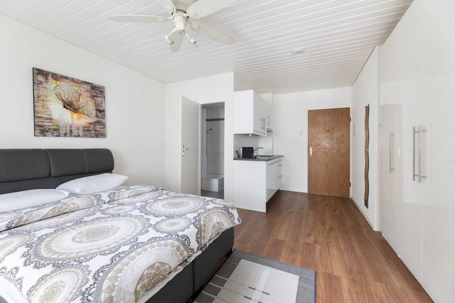 1 room furnished flat, photo 2 of 5