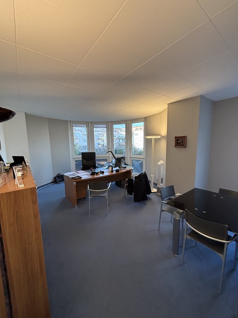222m² office, photo 1 of 9