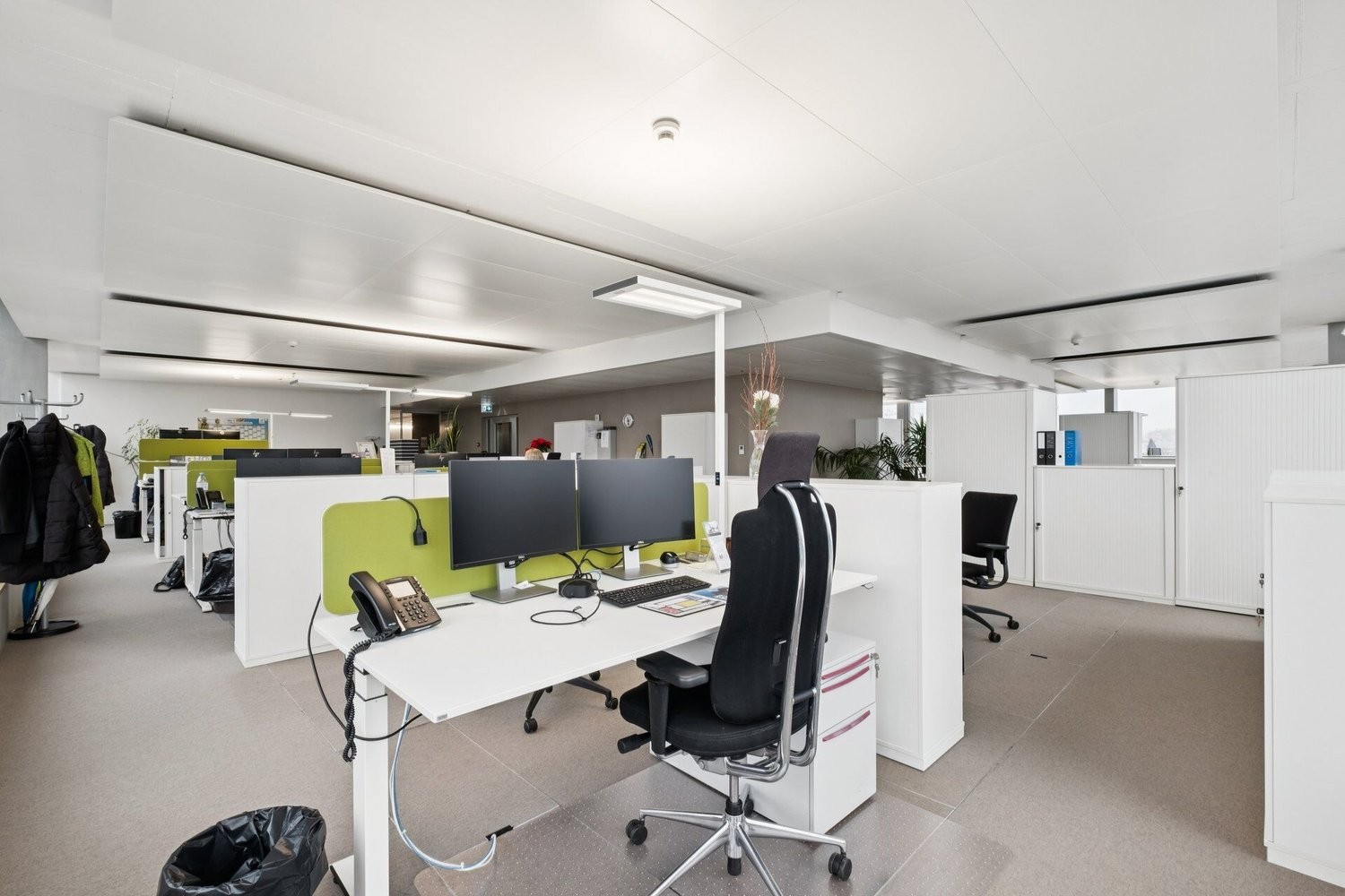 459m² office