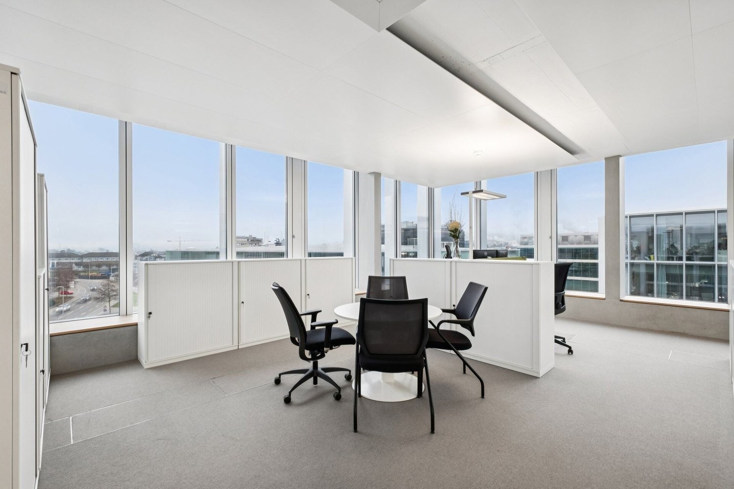 459m² office