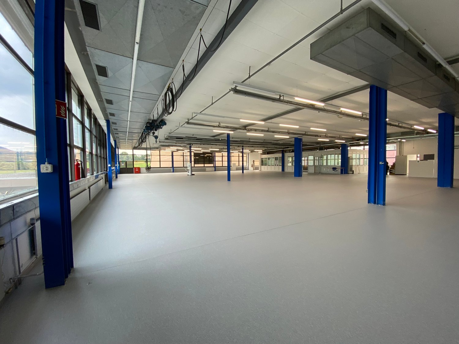 1210m² commerciale, foto 3 di 7