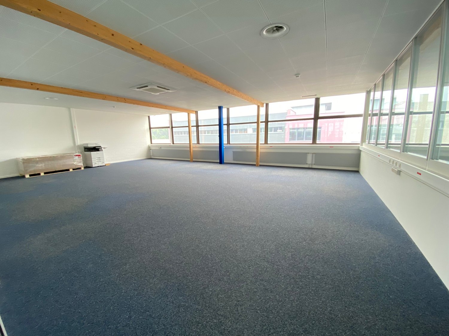 1210m² commerciale, foto 6 di 7