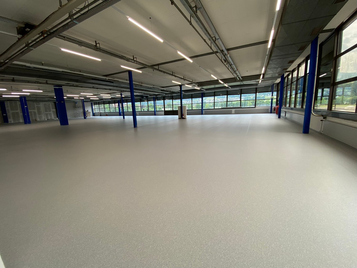 1210m² commerciale, foto 4 di 7