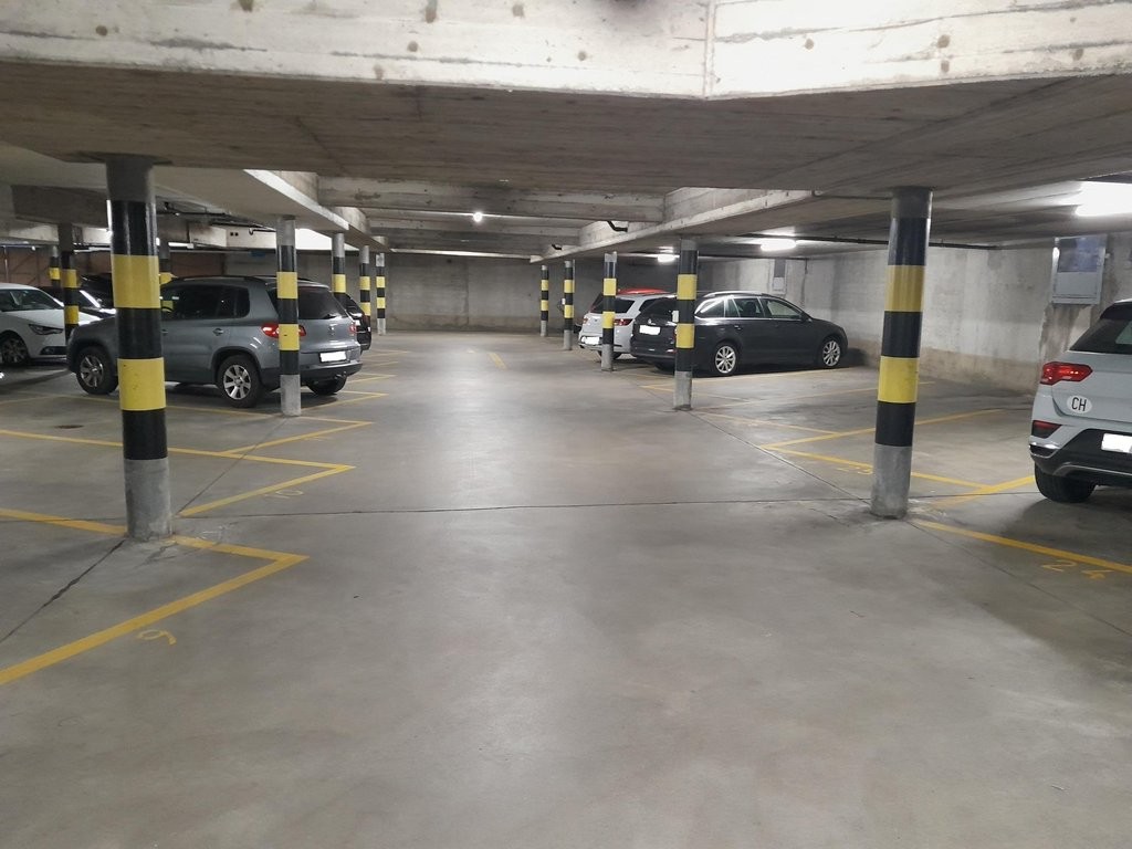 Underground slot, photo 1 of 2
