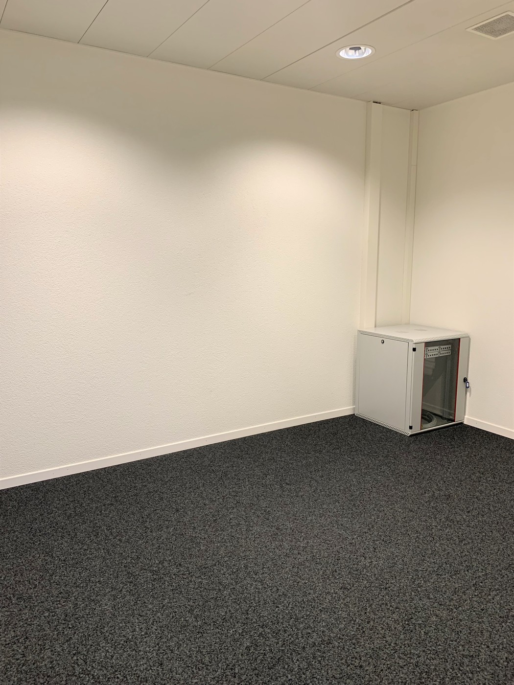 195m² office, photo 3 of 10