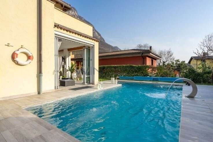 7 ½ rooms villa, photo 6 of 6