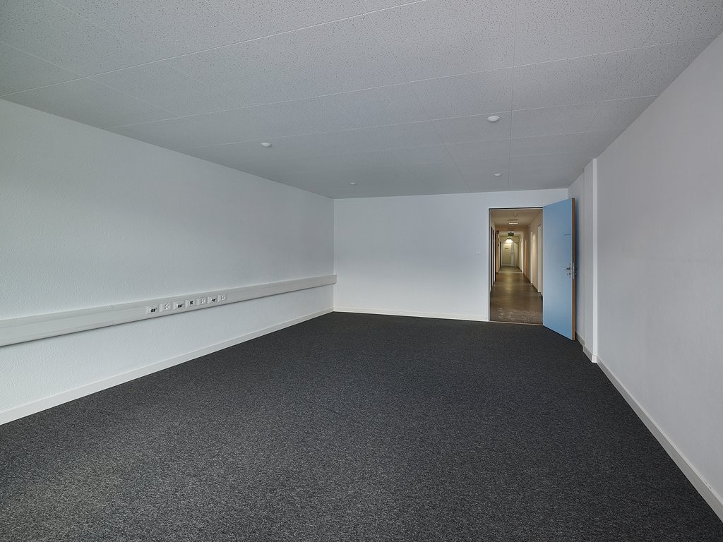 157m² office