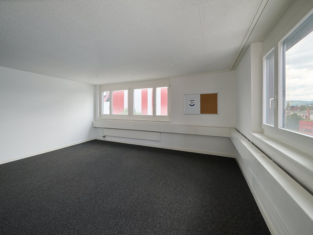 157m² office
