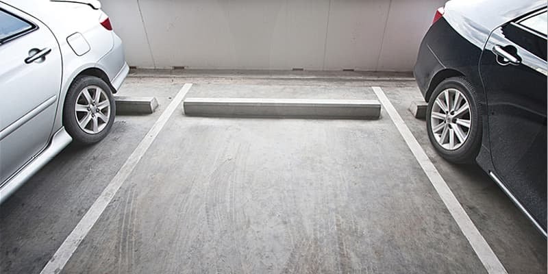 Underground slot