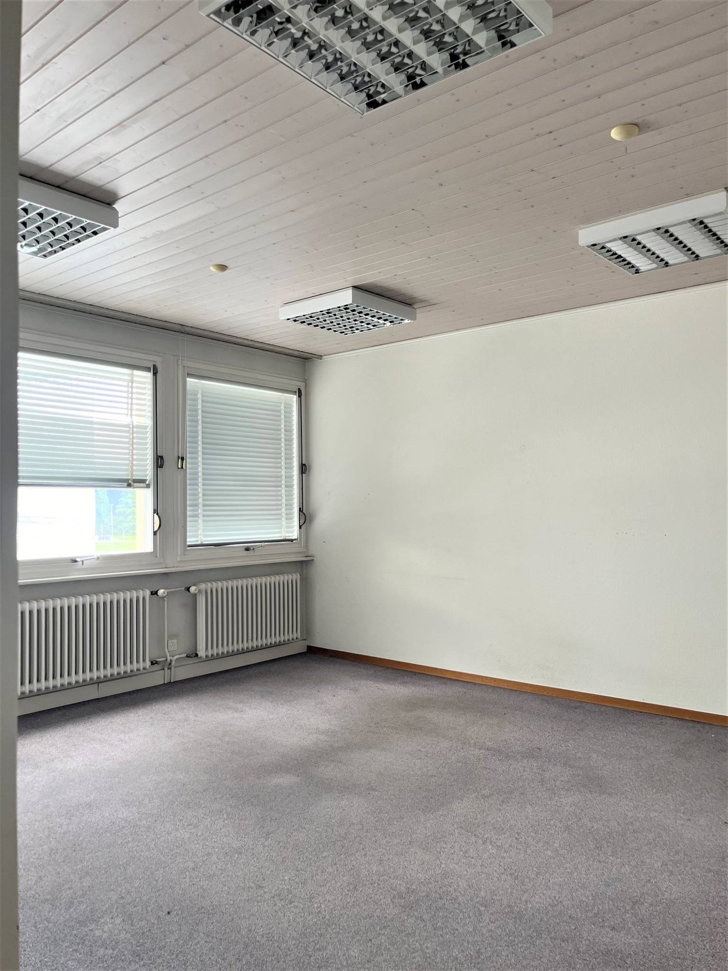 305m² office, photo 4 of 7