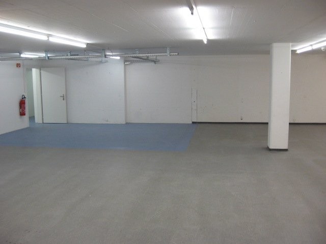 Deposito di 152m²