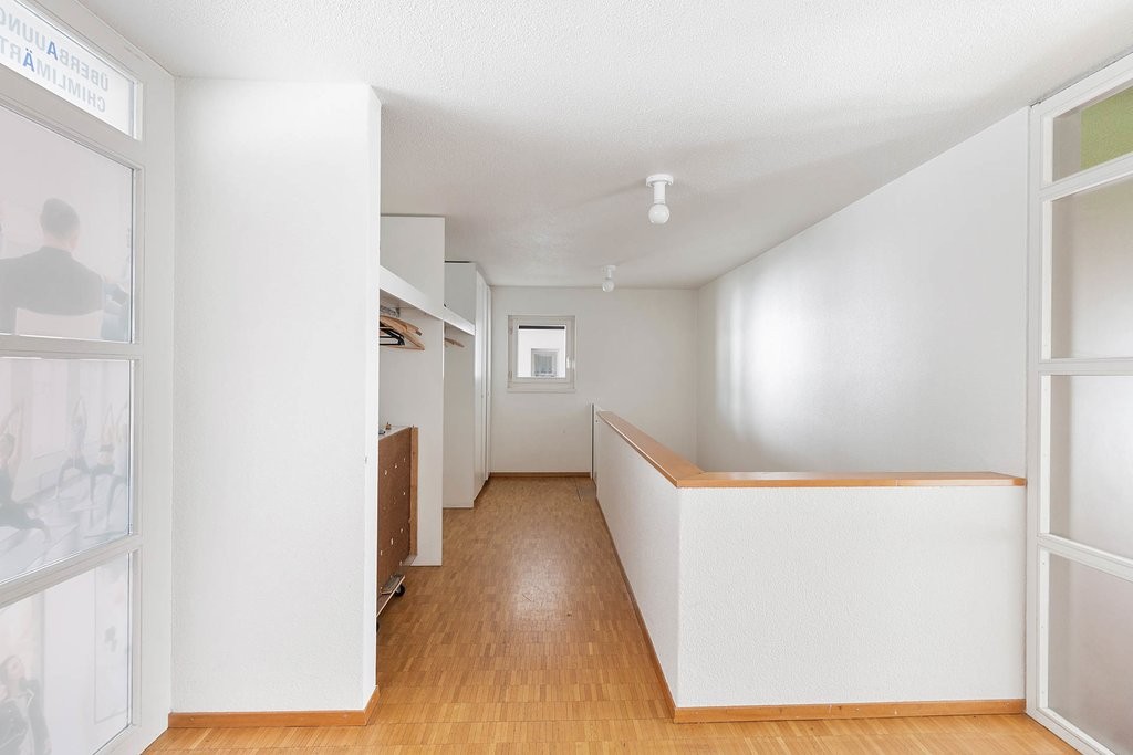 122m² commercial
