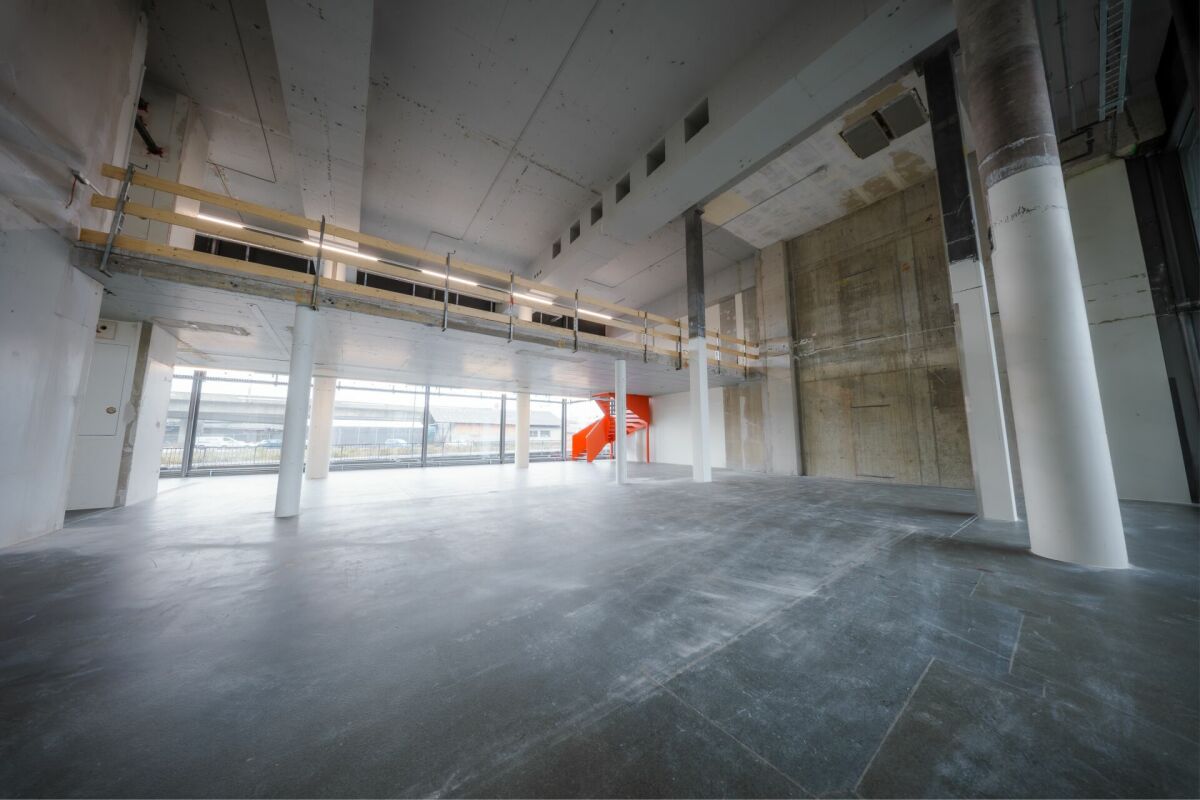 409m² commercial, photo 1 of 7