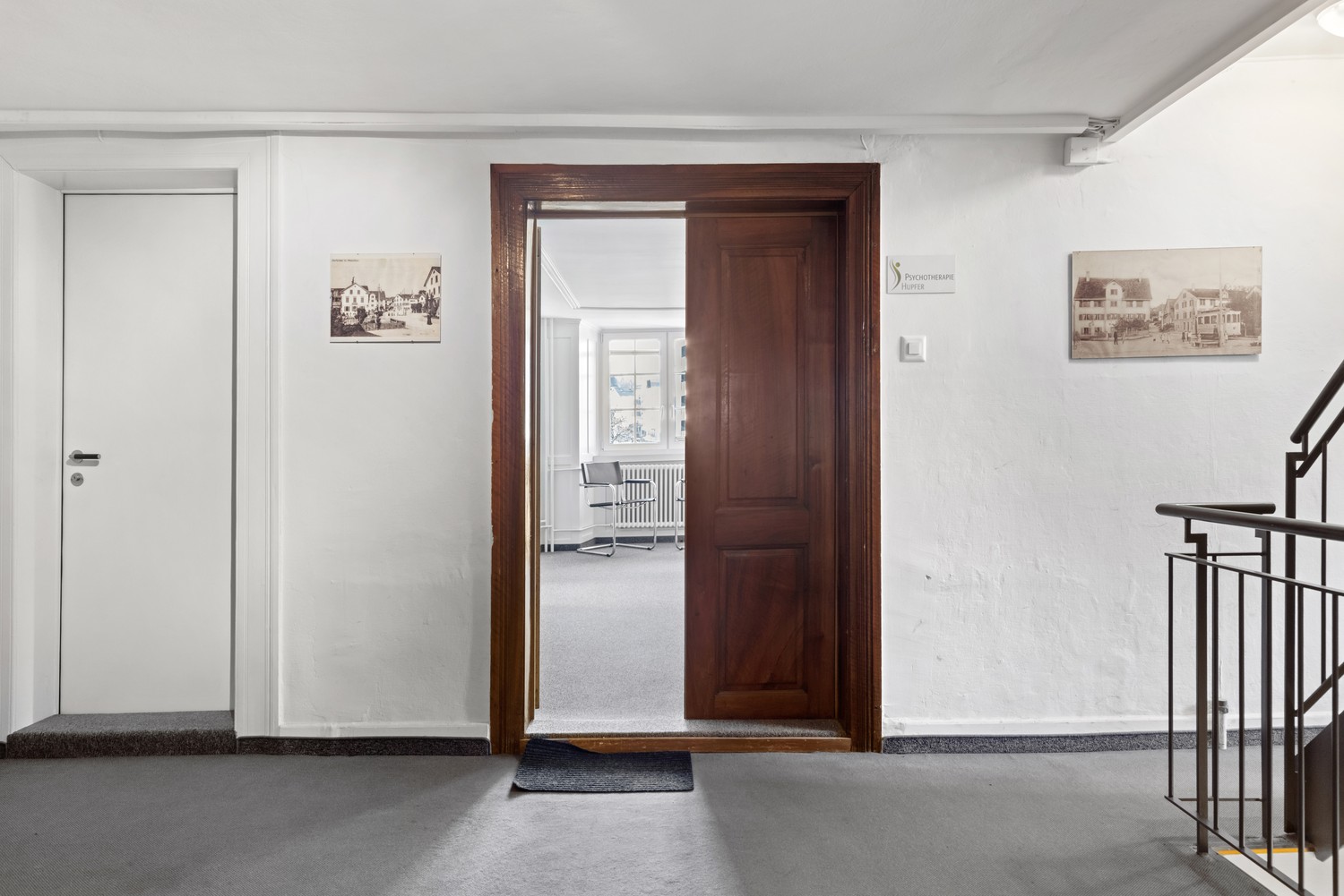 81m² office