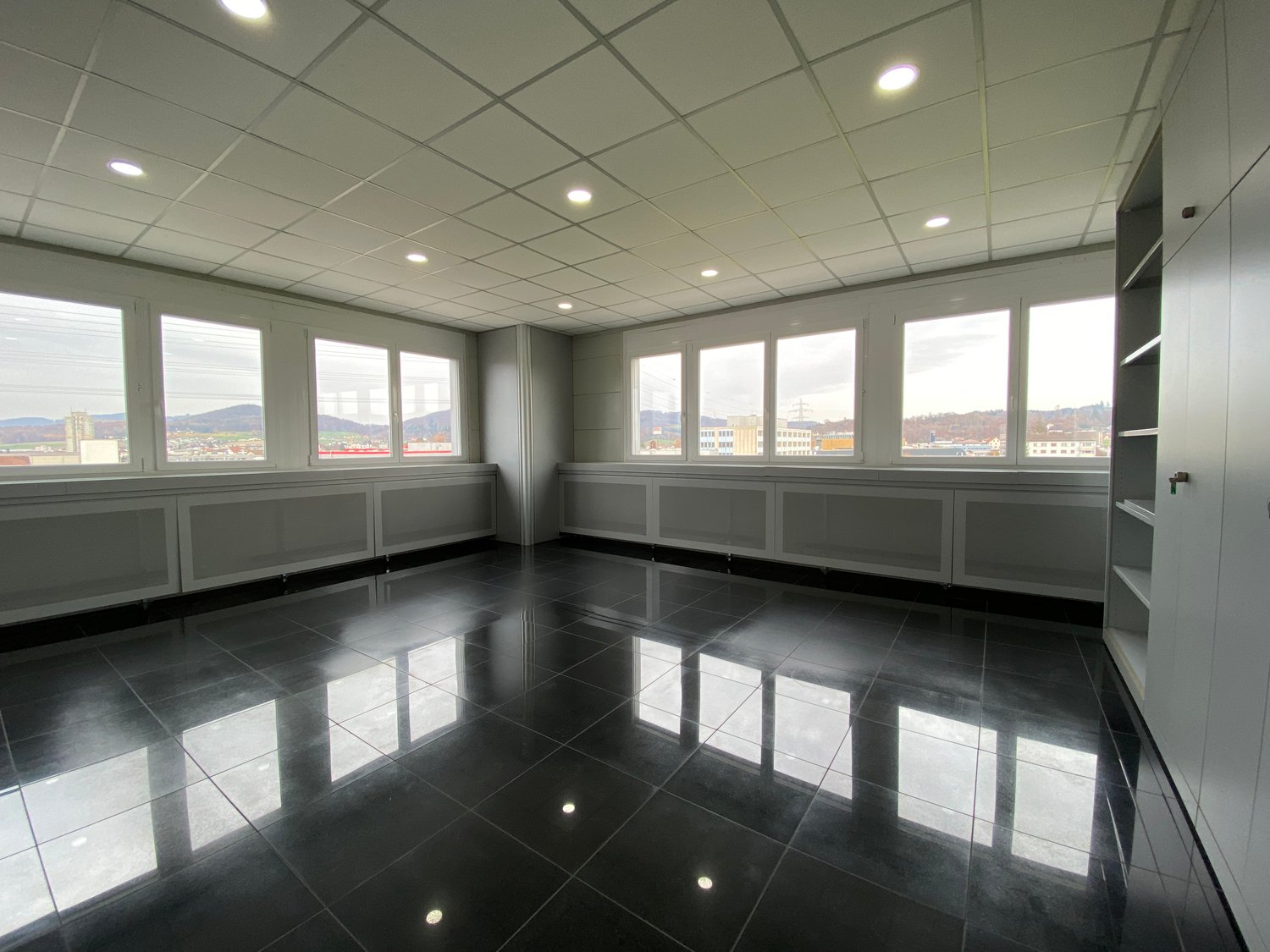 713m² commercial, photo 10 of 10