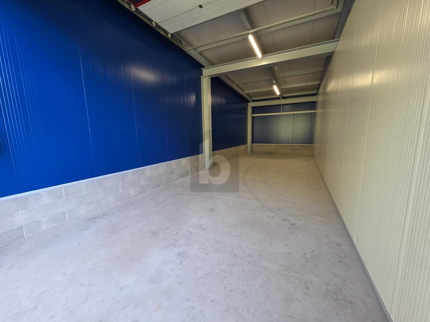 Storage room, photo 2 of 3