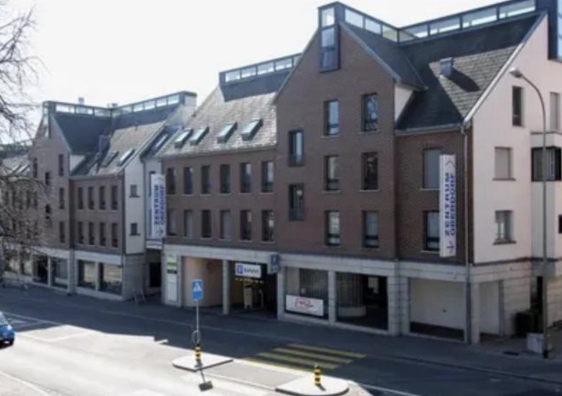194m² commercial