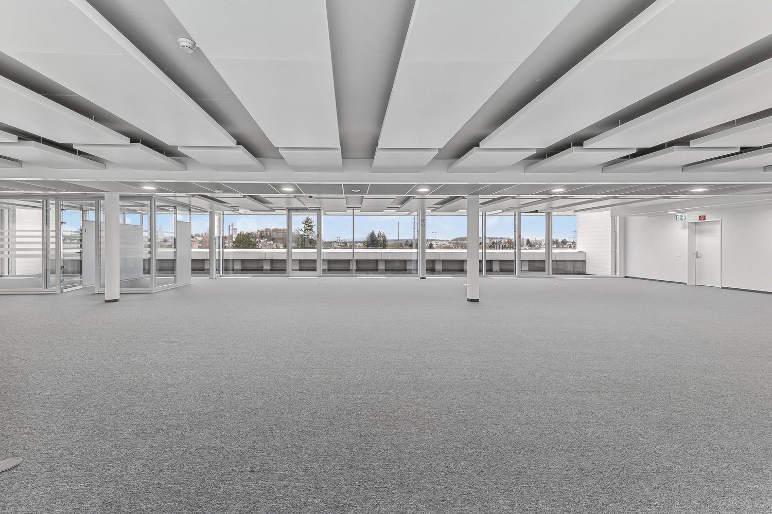 1482m² office, photo 6 of 10