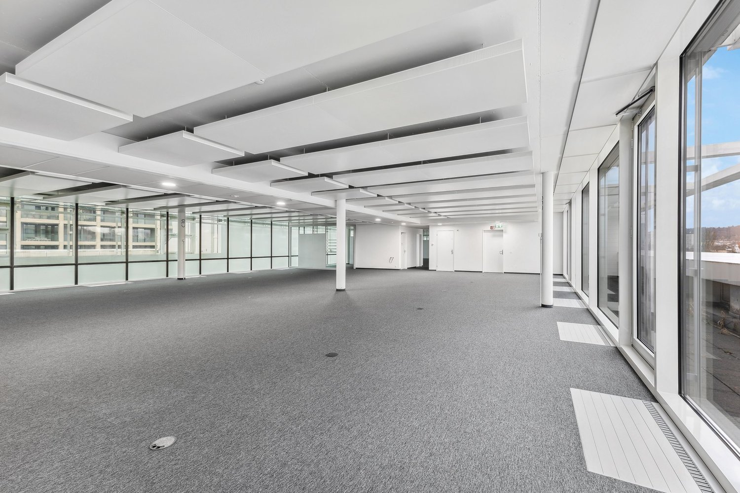 1482m² office, photo 7 of 10