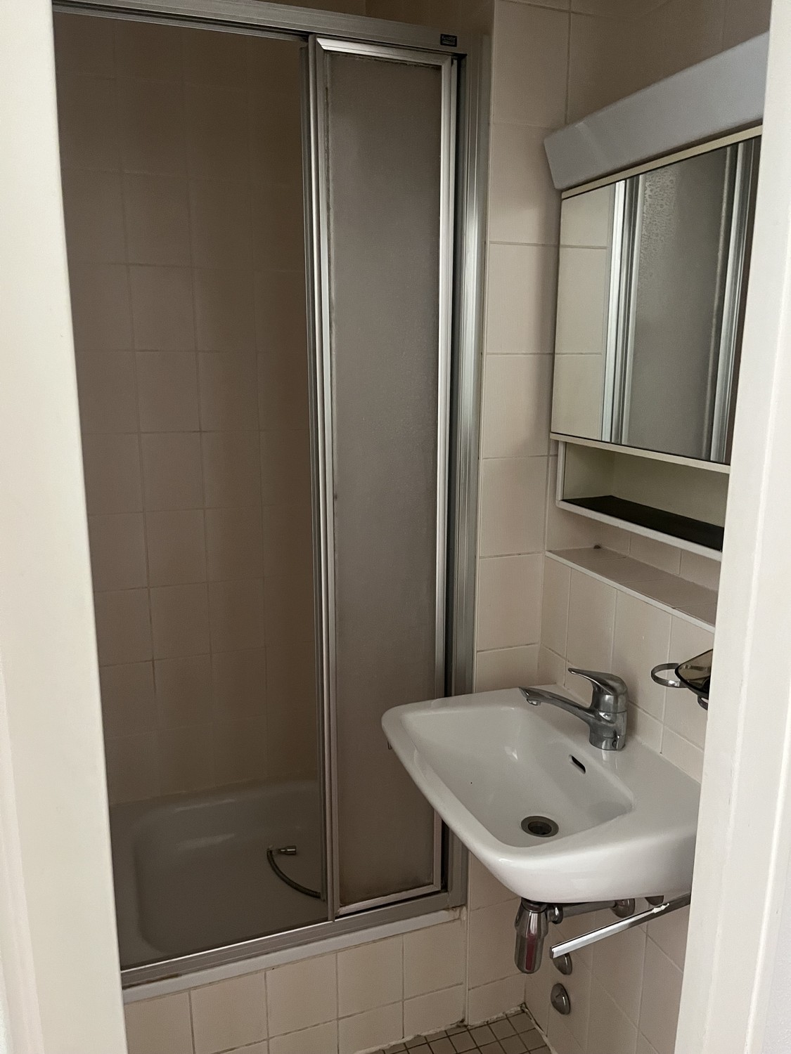 1 room apartment, photo 6 of 6