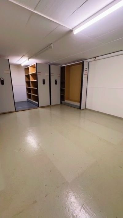32m² storage room, photo 3 of 4