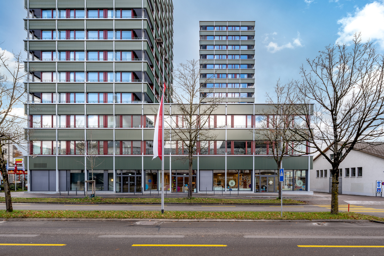 210m² studio