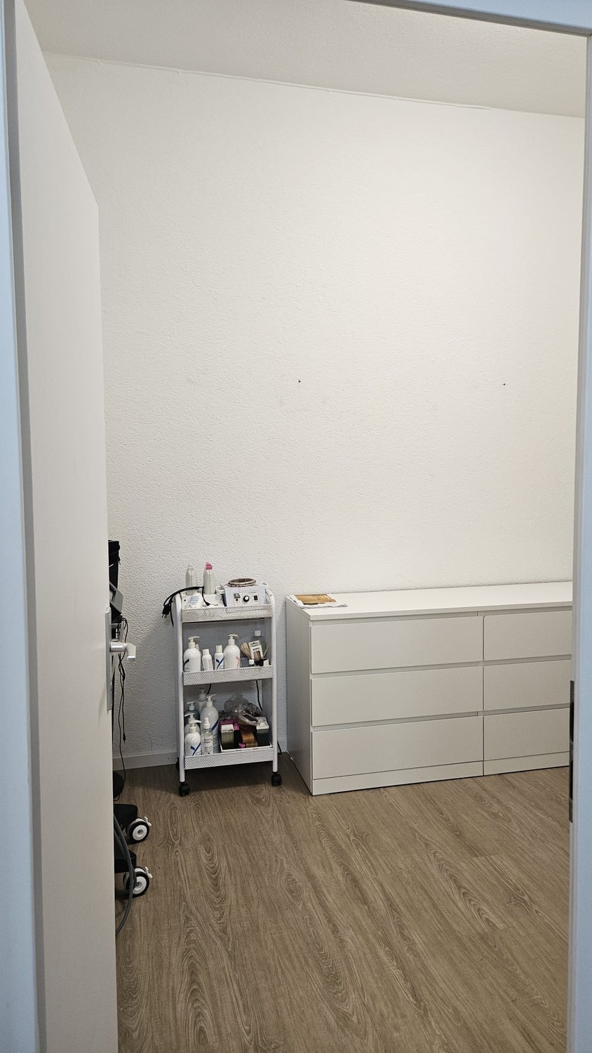 7-7m² commercial, photo 1 of 8