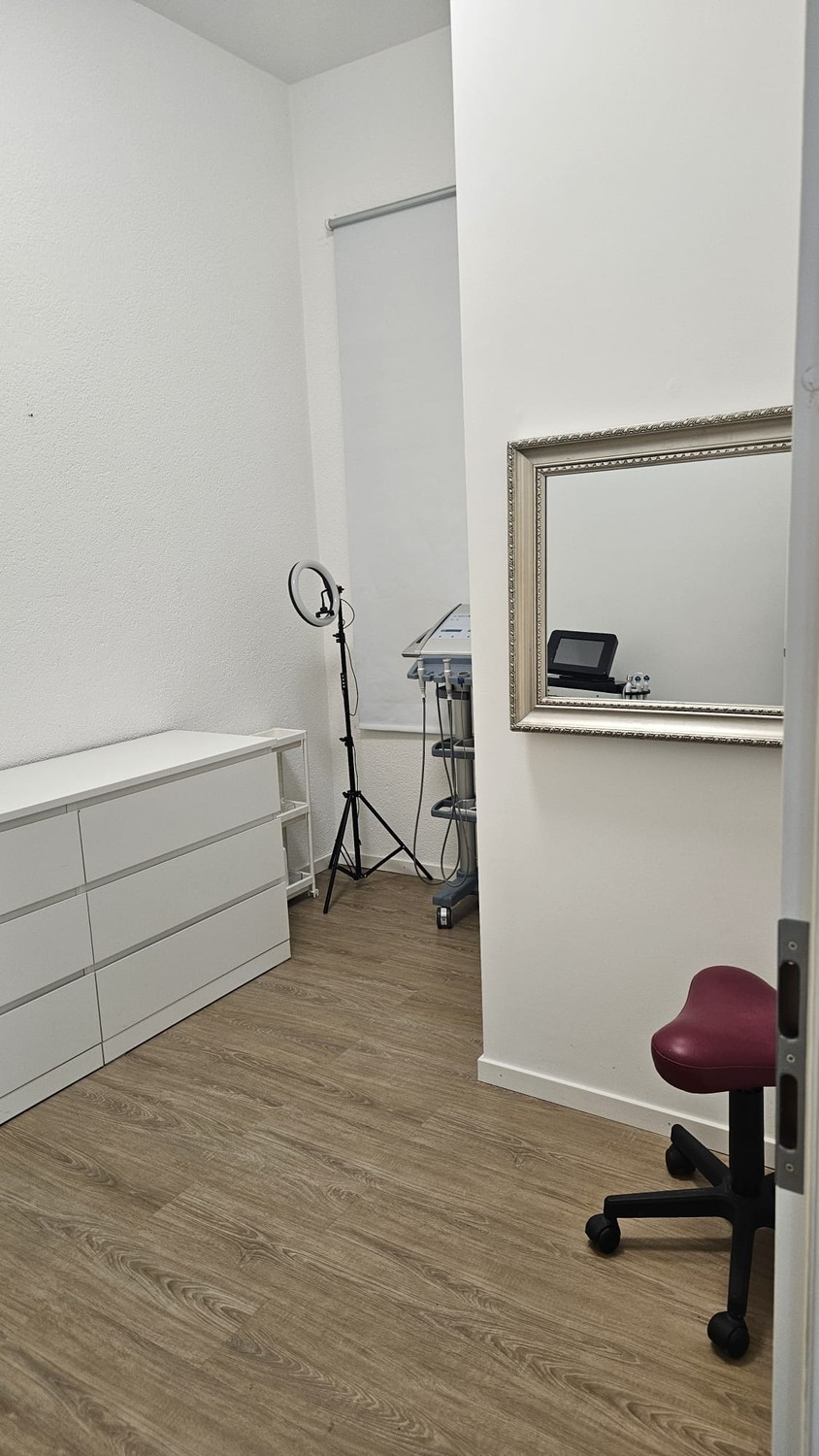 7-7m² commercial, photo 3 of 8