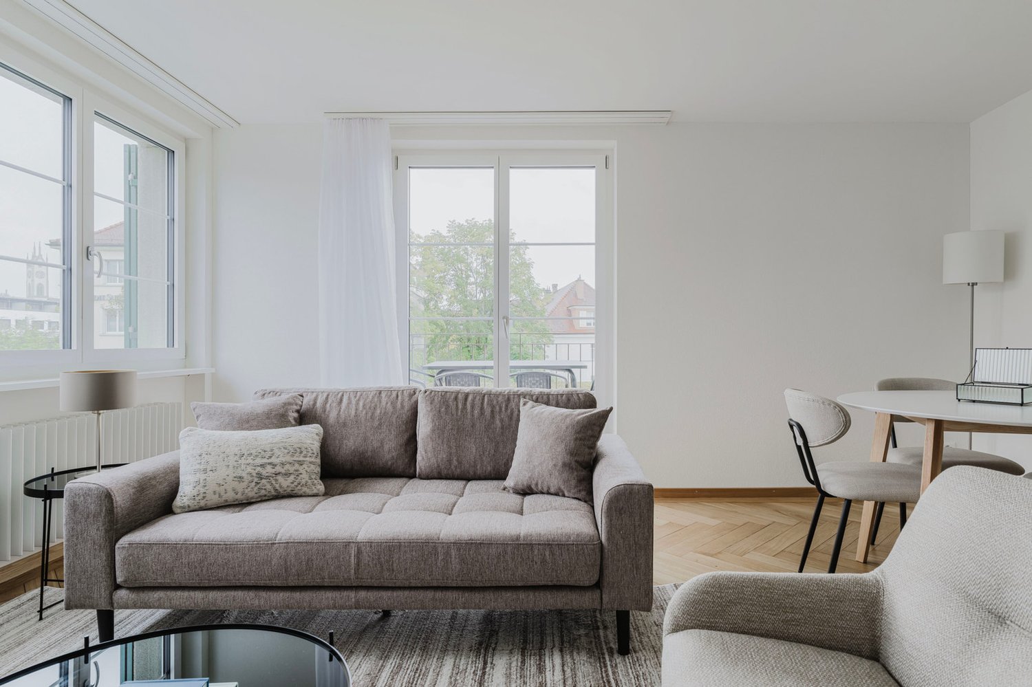 2 rooms furnished flat, photo 2 of 10