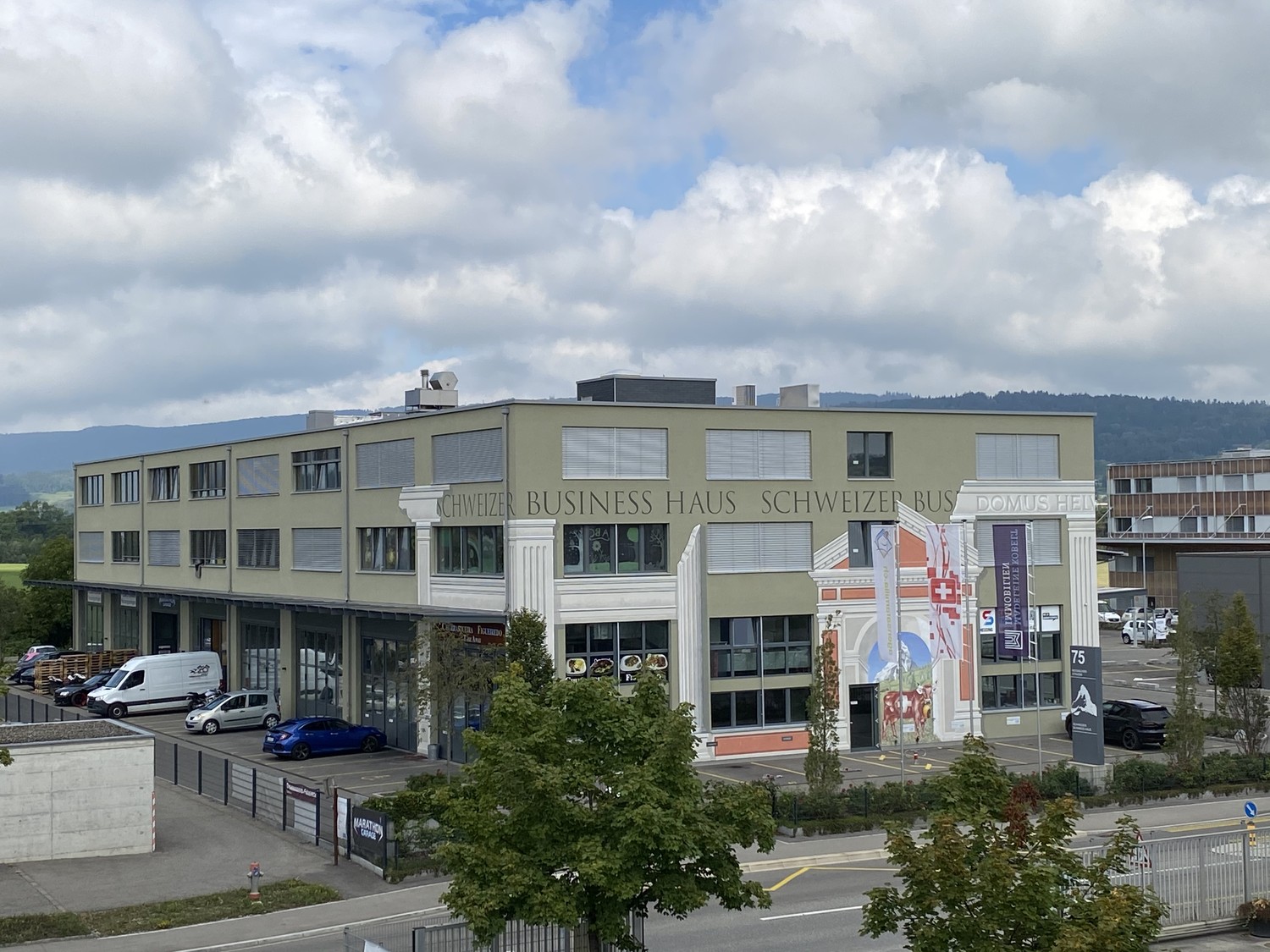 80m² office, photo 1 of 6