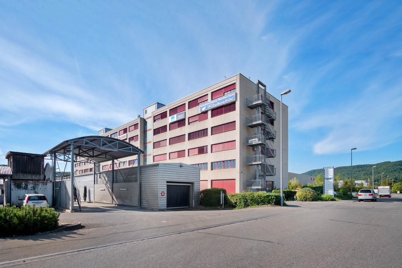 154m² commercial