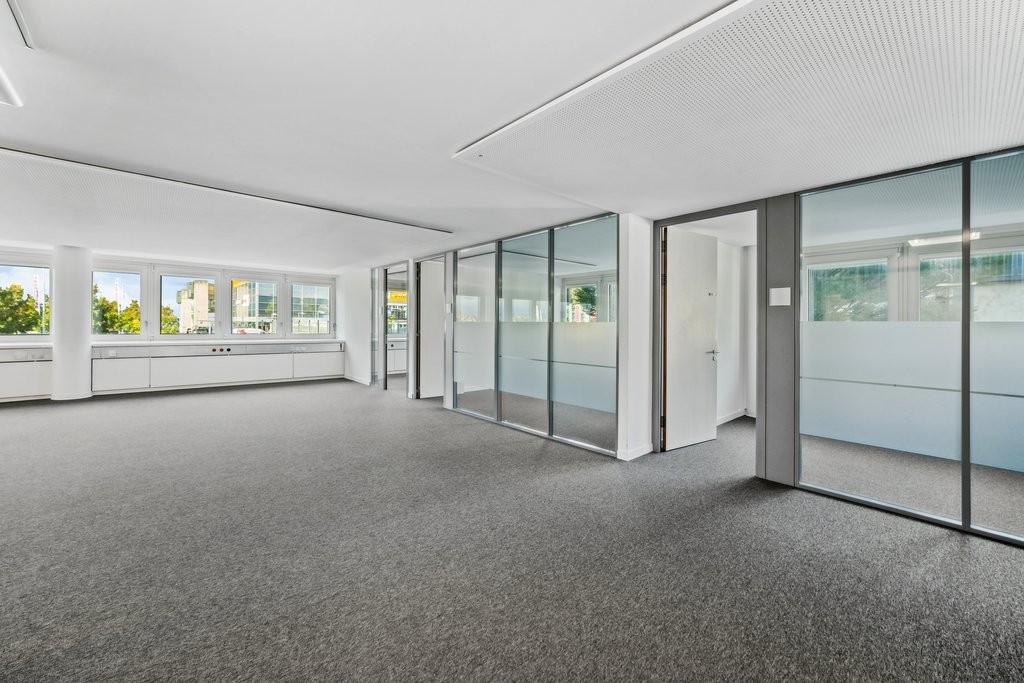 255m² office, photo 4 of 10