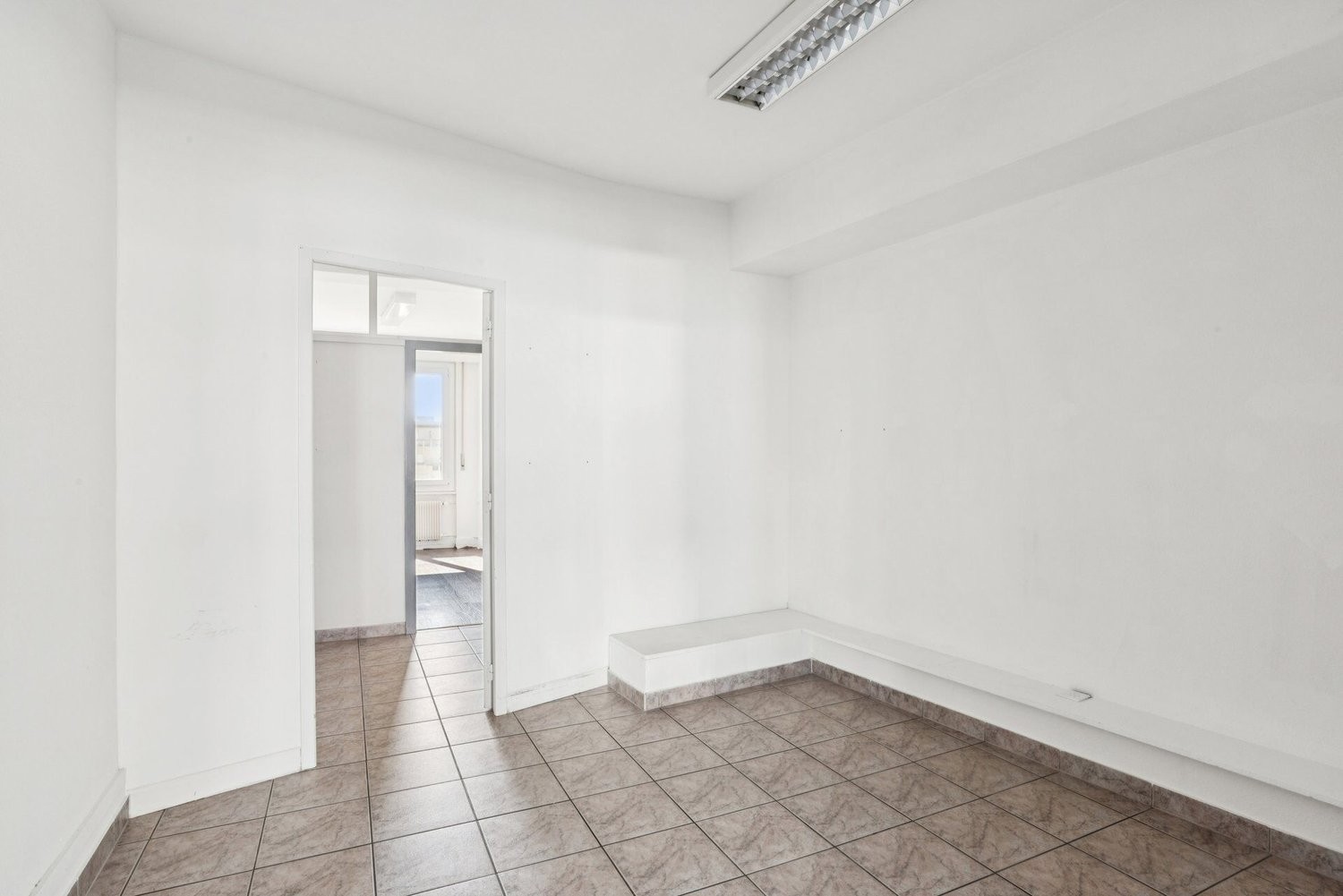 Office, photo 9 of 10