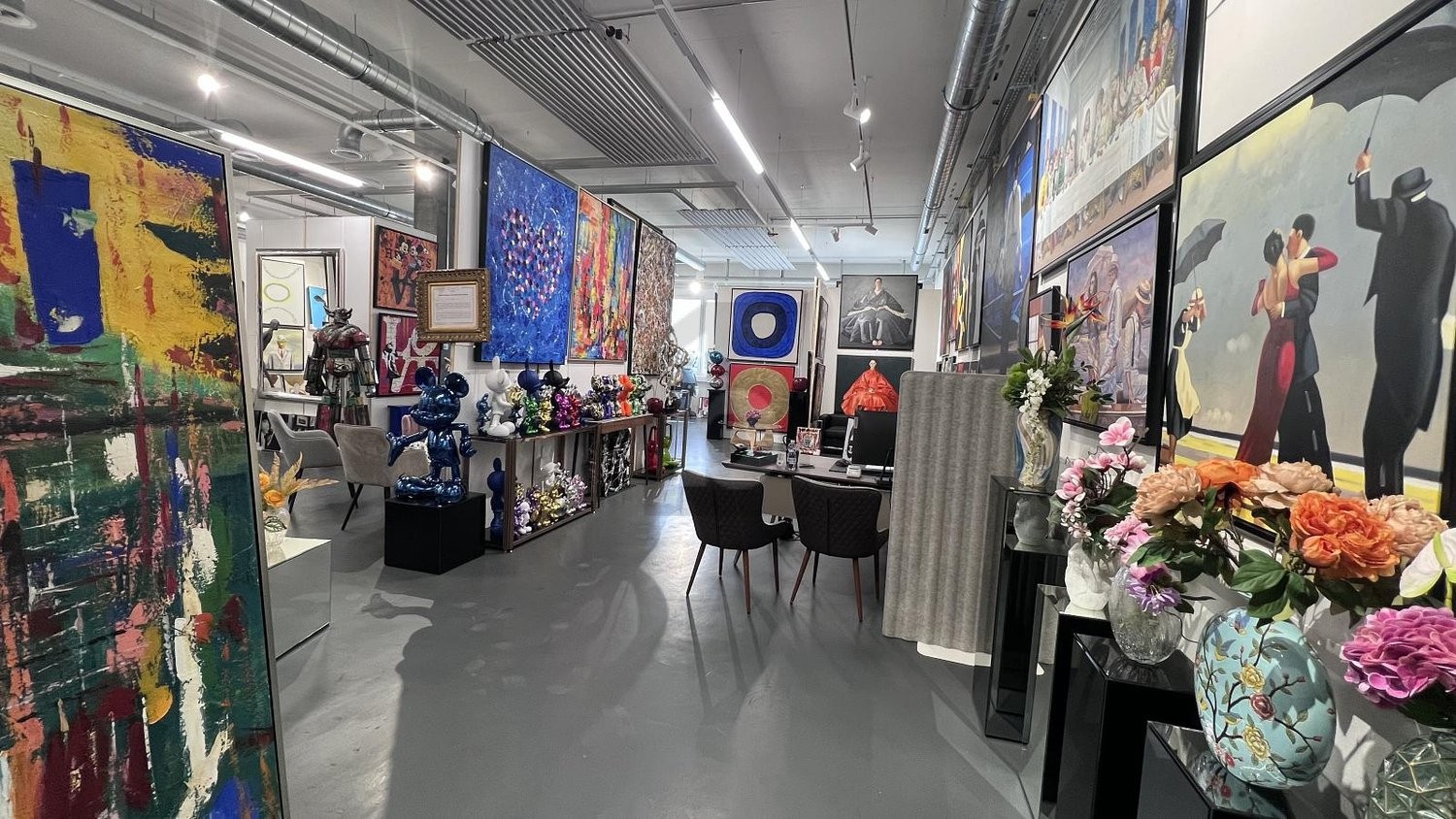 211m² office, photo 2 of 4