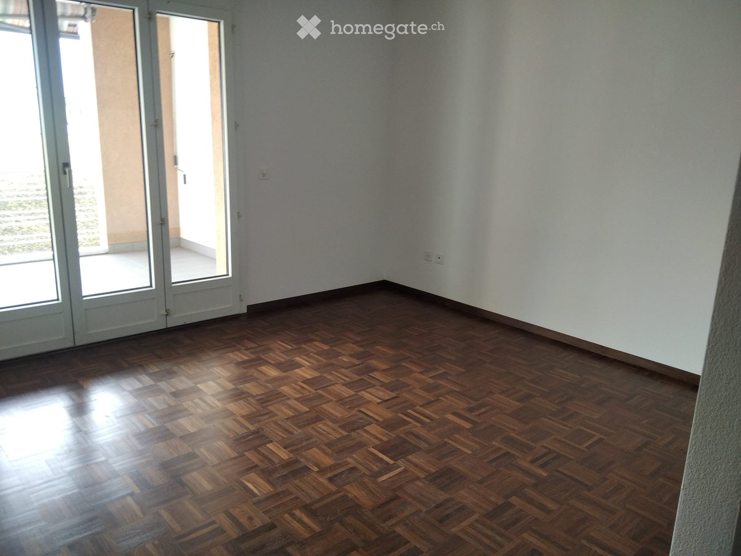 2 ½ rooms apartment
Apartment on the 1st floor in a building with an elevator.
Context of 8 apartments, very clean and tidy.
Common laundry room.
Ideal for singles or couples.
Advance expenses F. 150.-- monthly - First month discounted., photo 3 of 5