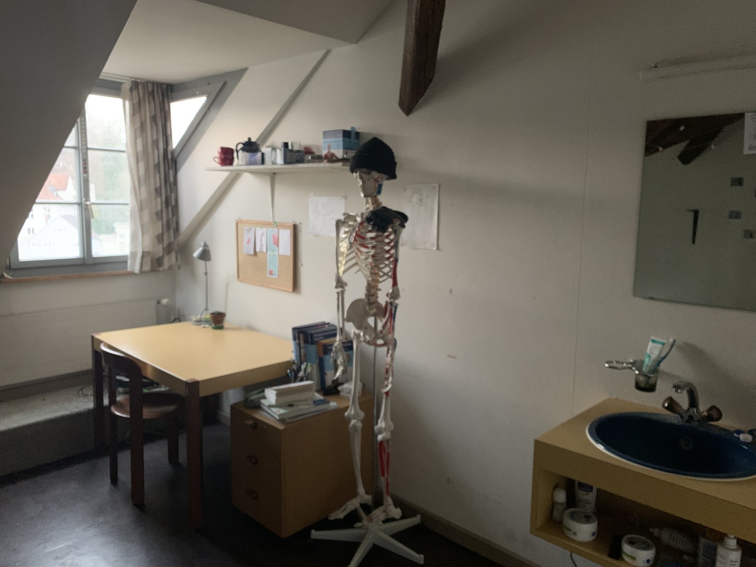 Chambre en colocation, photo 2 sur 3