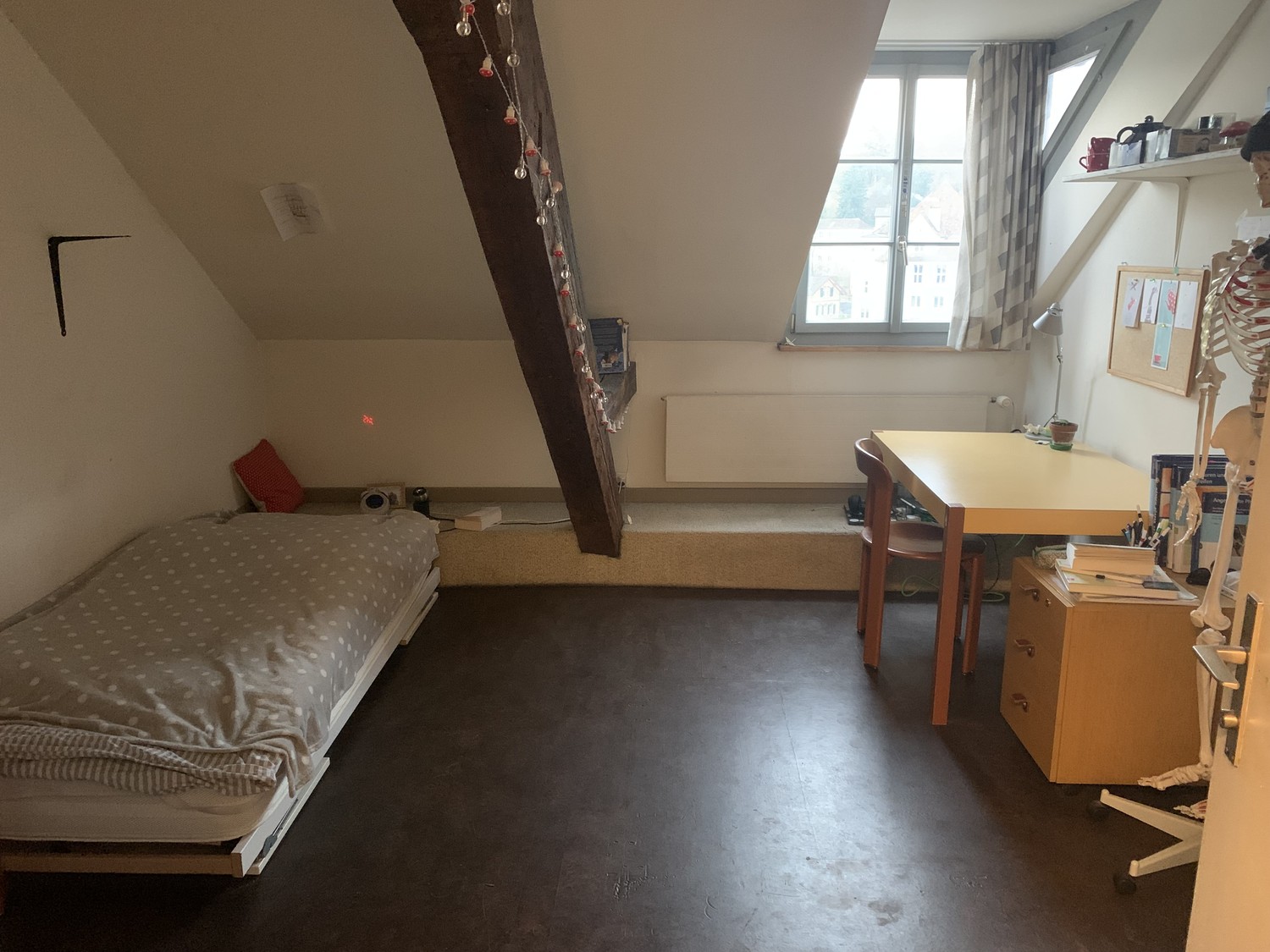 Chambre en colocation, photo 1 sur 3