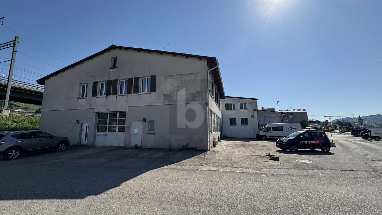 800m² restaurant, photo 1 of 2